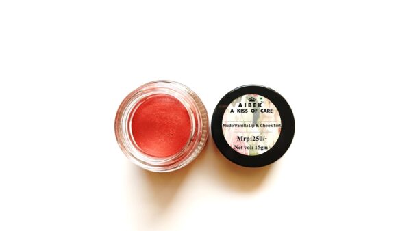 Nude Vanilla Lip & Cheek Tint - a natural, versatile shade for a subtle, long-lasting glow on lips and cheeks.